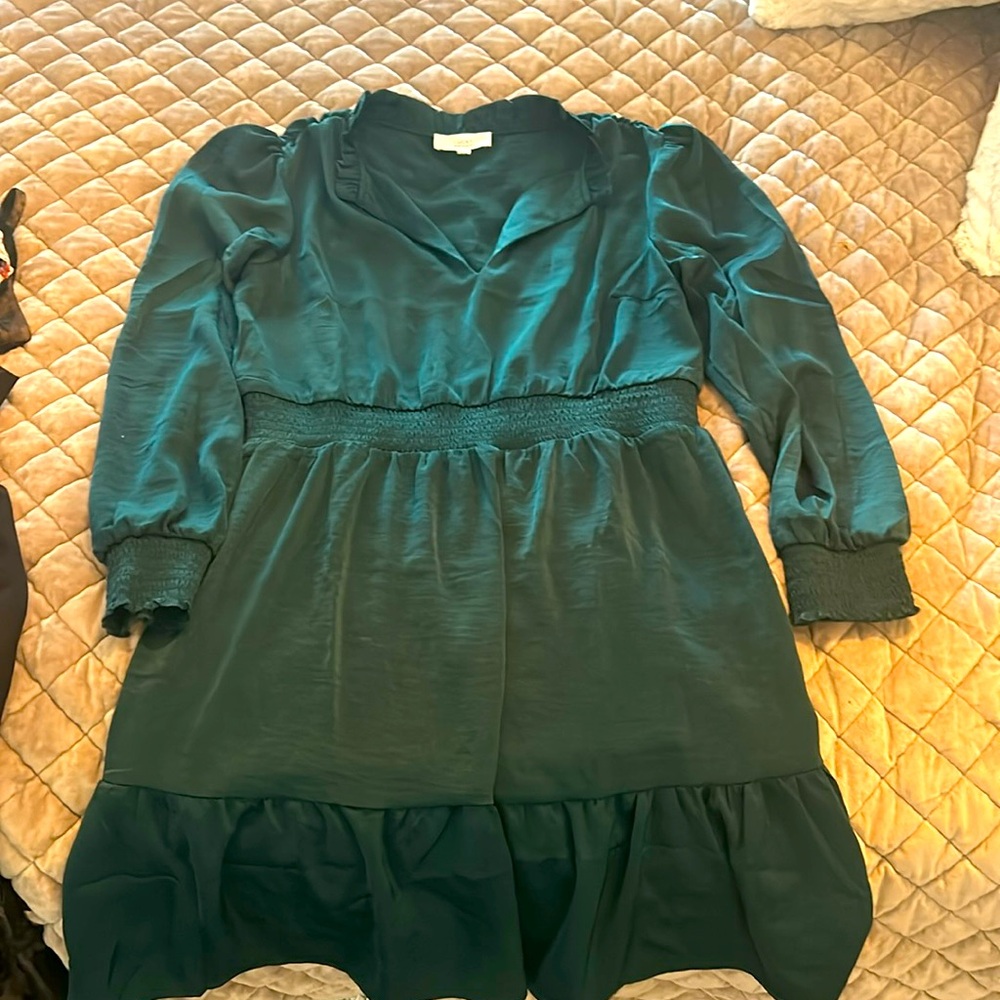 Lucky Brand Emerald Satin Dress with Sleeves. Like New Worn once. Sz L. - Picture 1 of 3